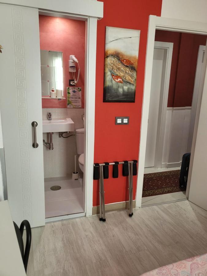 Hostal Inn Madrid Eksteriør billede