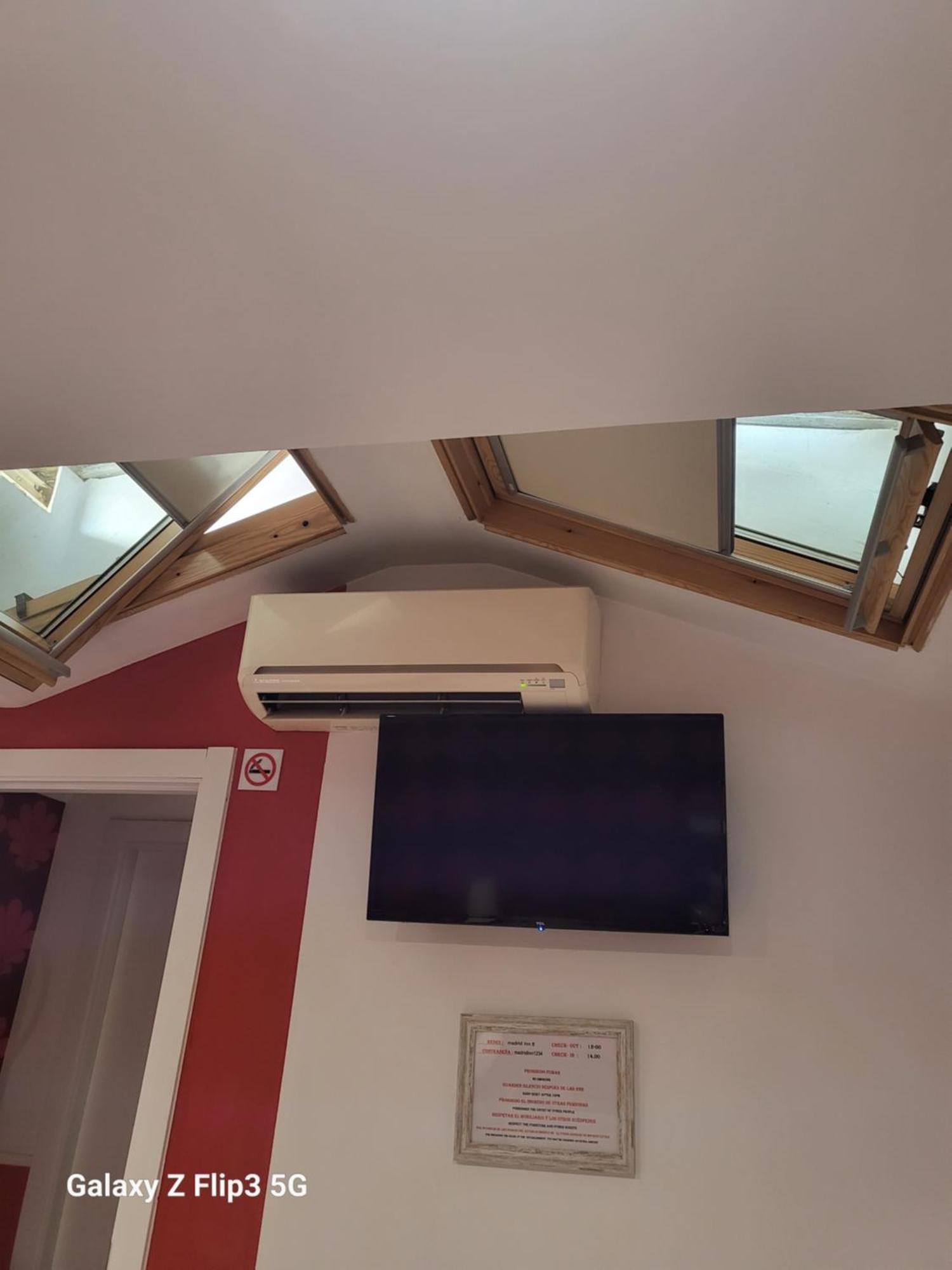 Hostal Inn Madrid Eksteriør billede