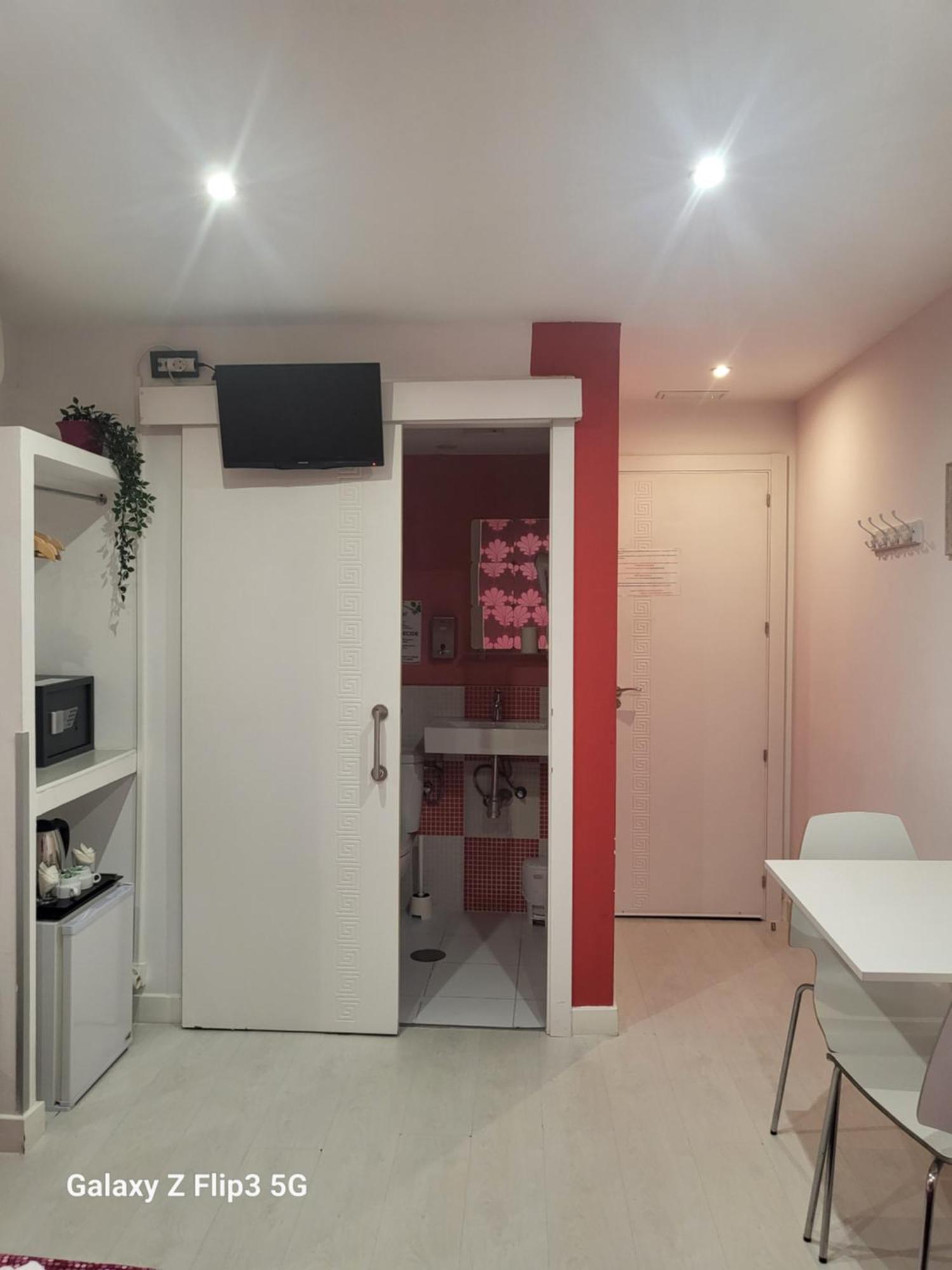 Hostal Inn Madrid Eksteriør billede