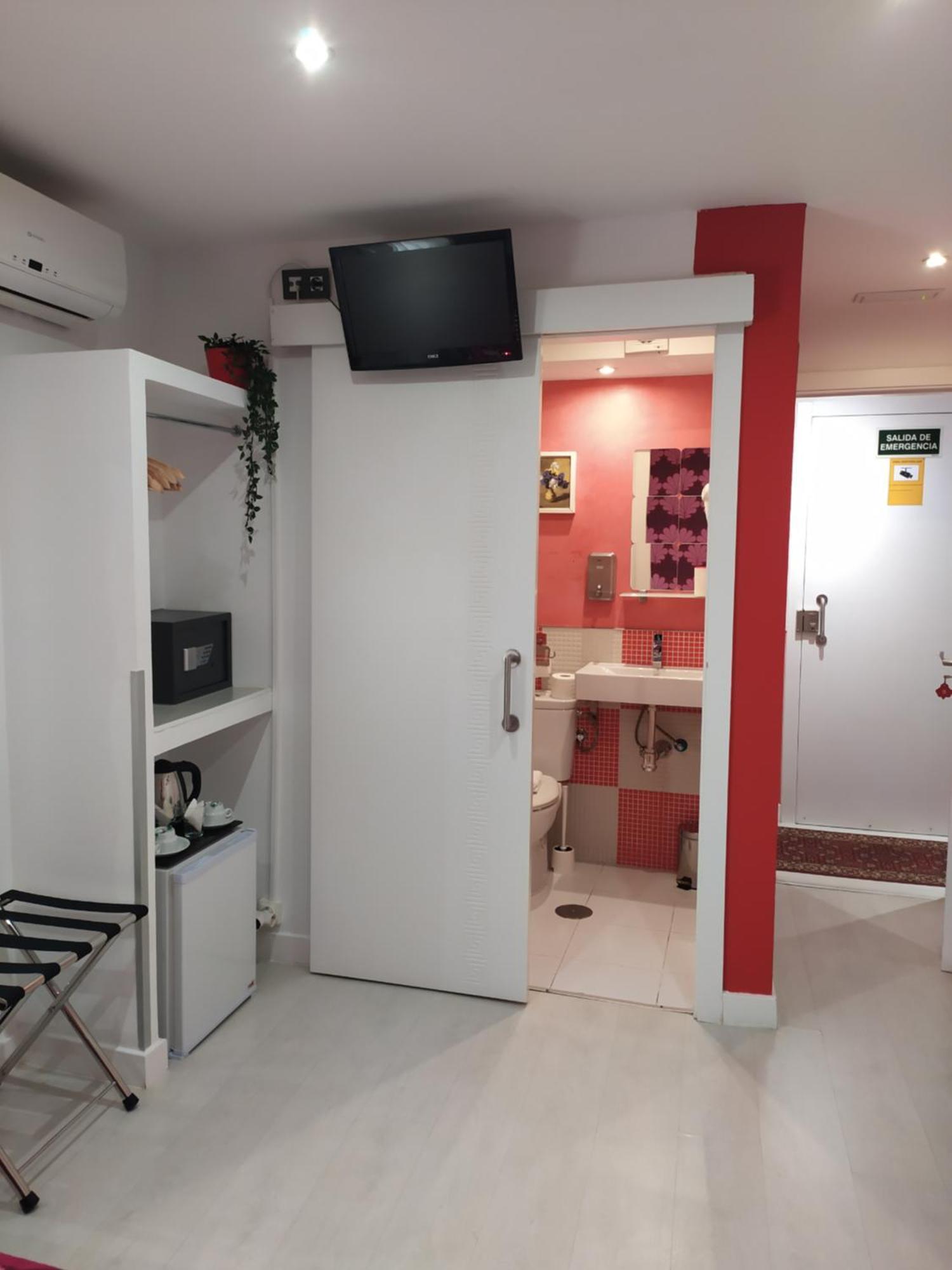 Hostal Inn Madrid Værelse billede