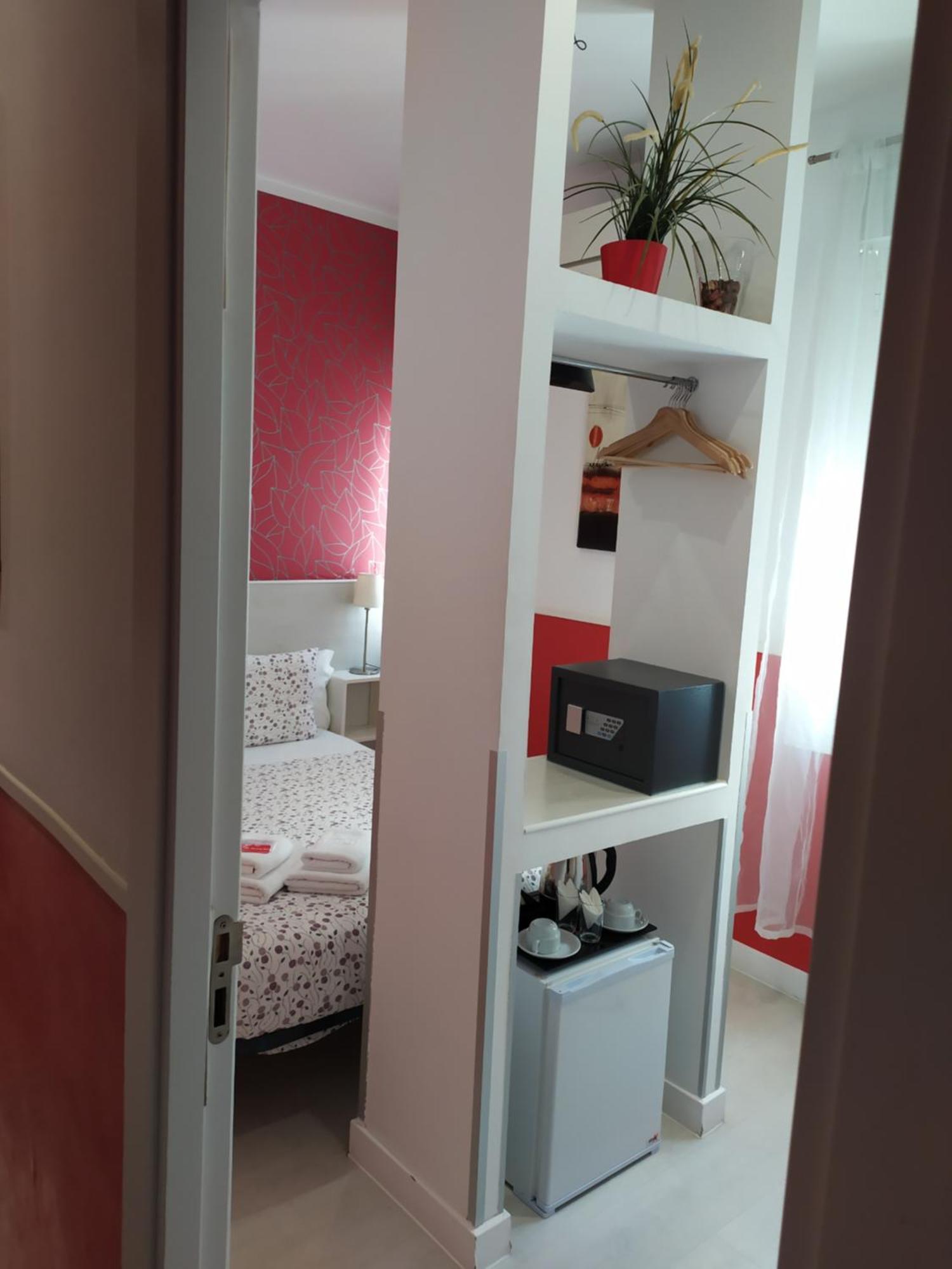 Hostal Inn Madrid Værelse billede
